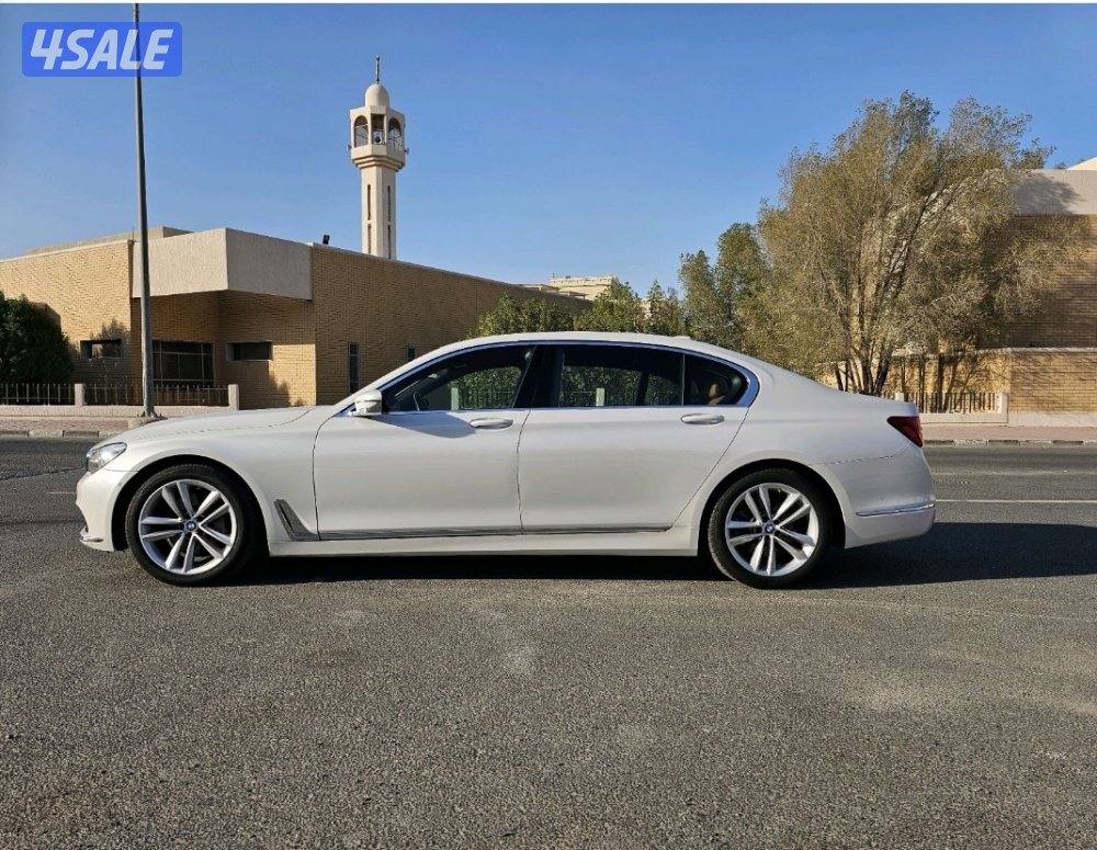 بي امً دبليو 730 li.  فل اوبشن 2019 نظيف جدا سيرفس منتظم وكاله الغانم8