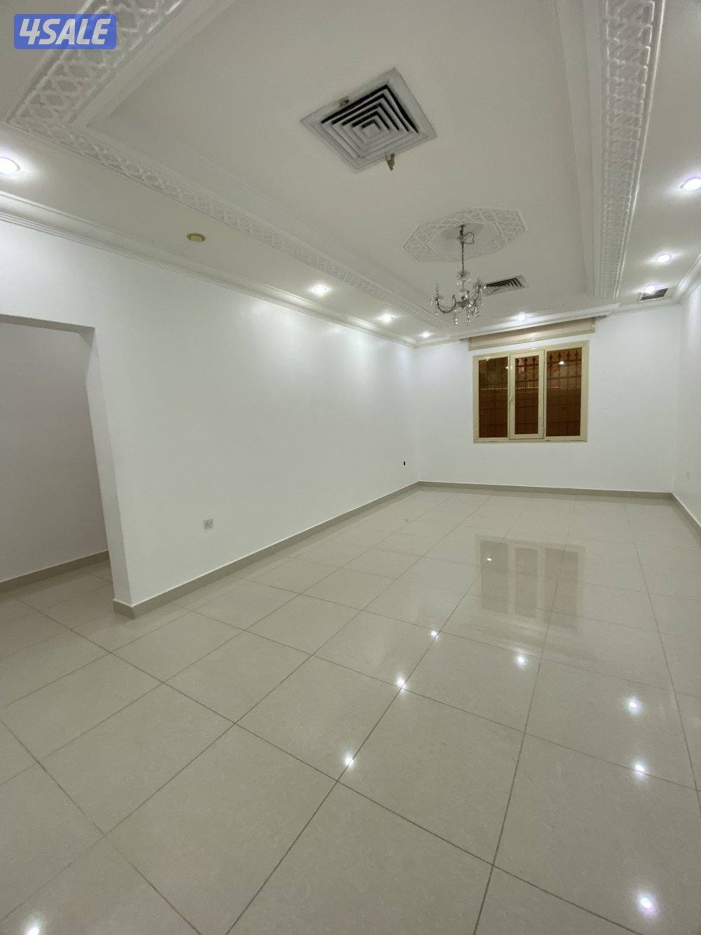 للايجار دور ارضي بجابر الاحمد قطعه ٢ نظييف3