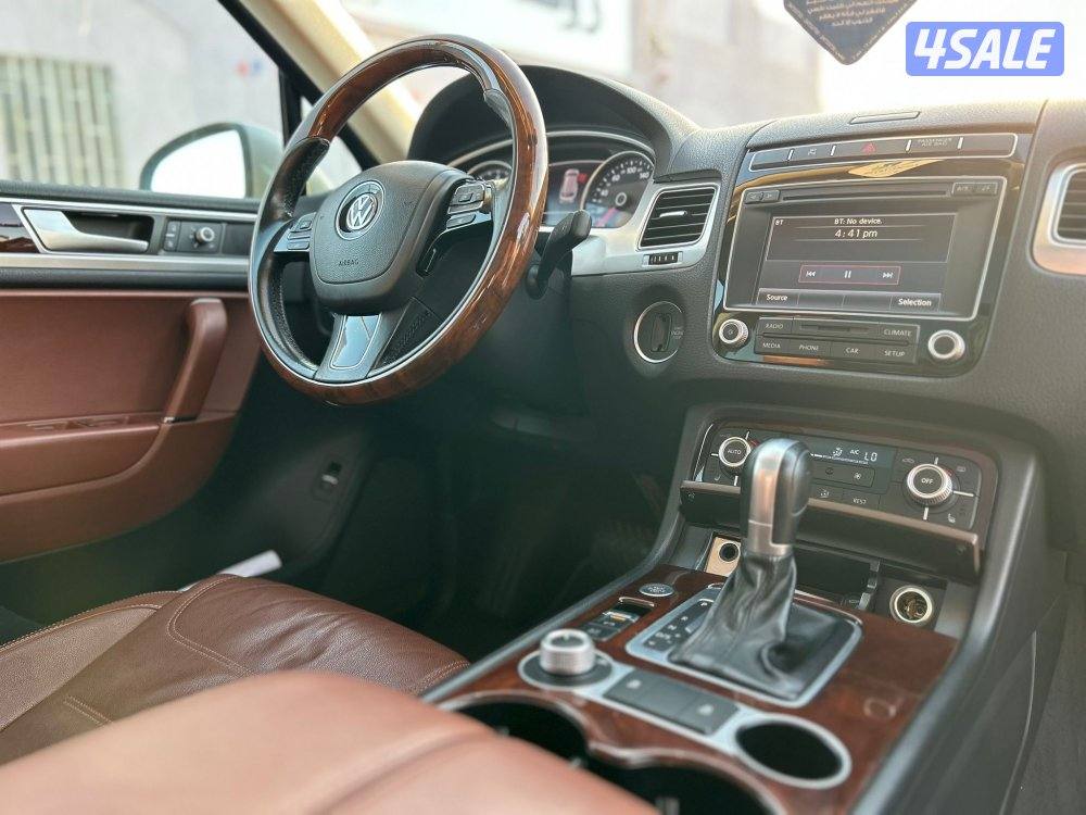 طوارق اعلى فئه موديل 2016 بحالة الوكاله11