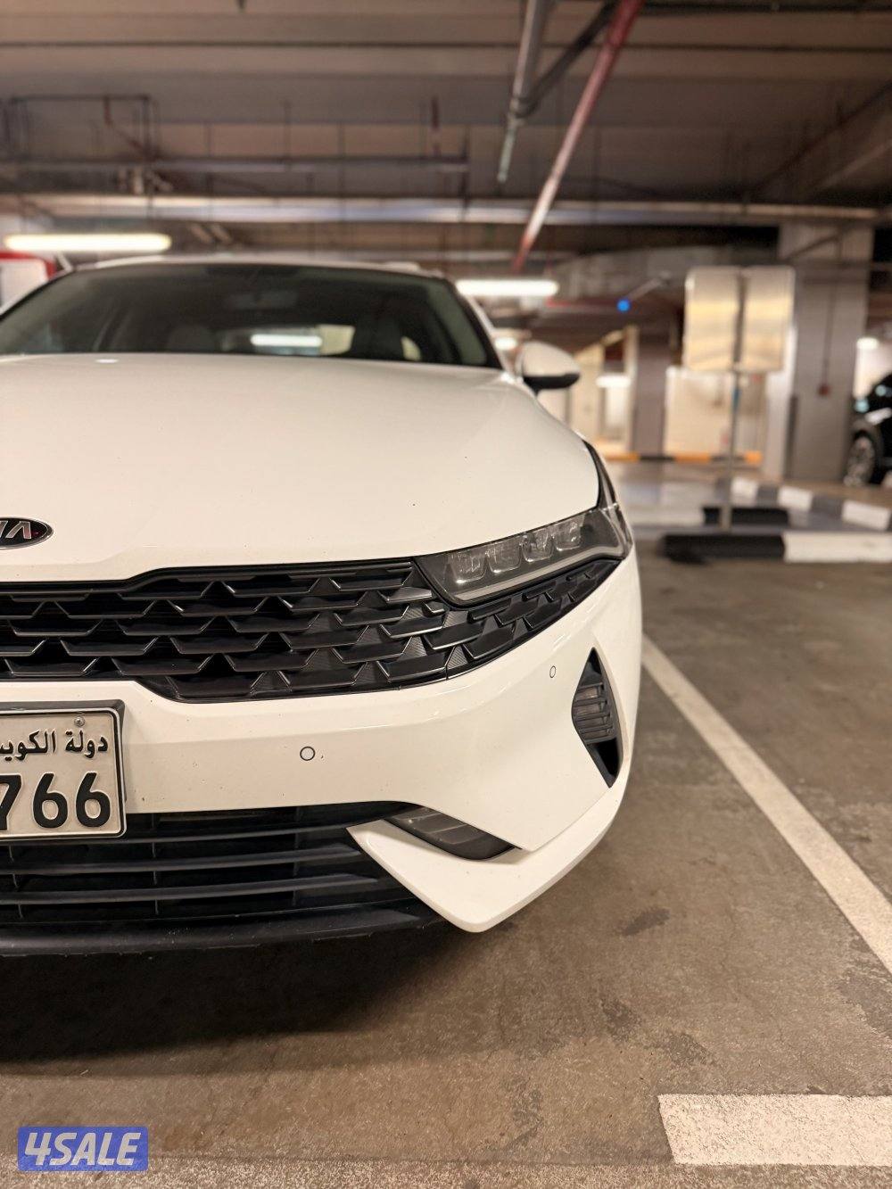 كيا k5 ابيض 20216