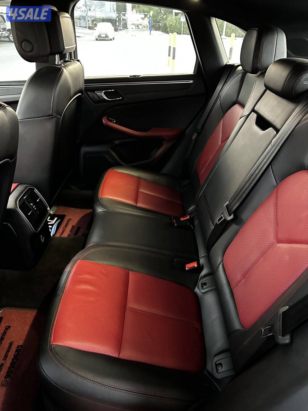 Porsche Macan / 20188