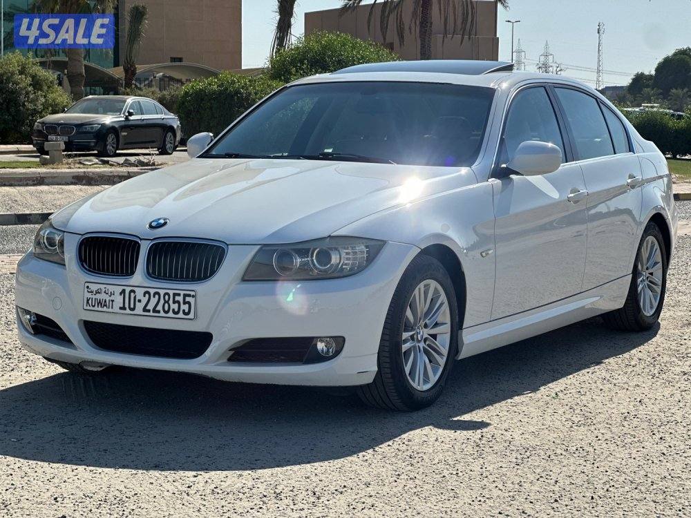 للبيع BMW 323i ماشي ٣٠ الف كيلو وارد الوكالة الغانم1