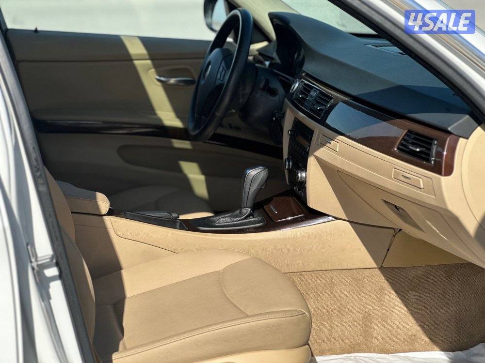 للبيع BMW 323i ماشي ٣٠ الف كيلو وارد الوكالة الغانم4