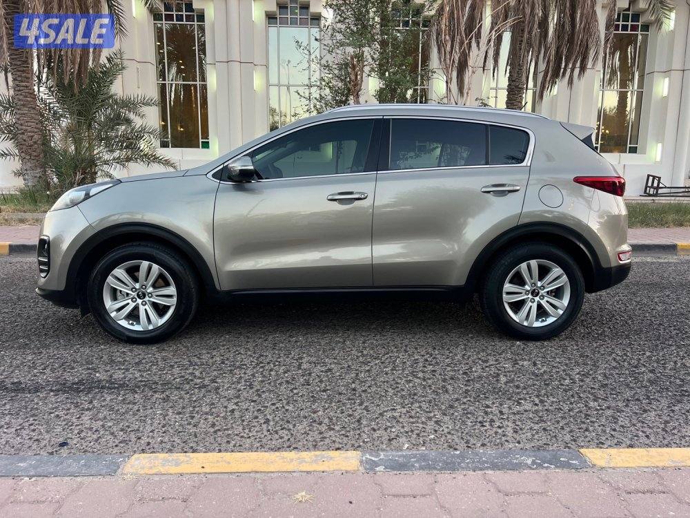 كيا سبورتاج موديل ٢٠١٧ ماشي ٧٥ الف سرفيس وكاله شرط الفحص بحاله نظيفه1