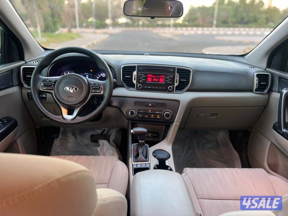 كيا سبورتاج موديل ٢٠١٧ ماشي ٧٥ الف سرفيس وكاله شرط الفحص بحاله نظيفه7