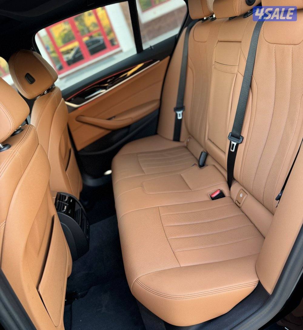 Bmw 520 - model 2022 - 23000 km only9