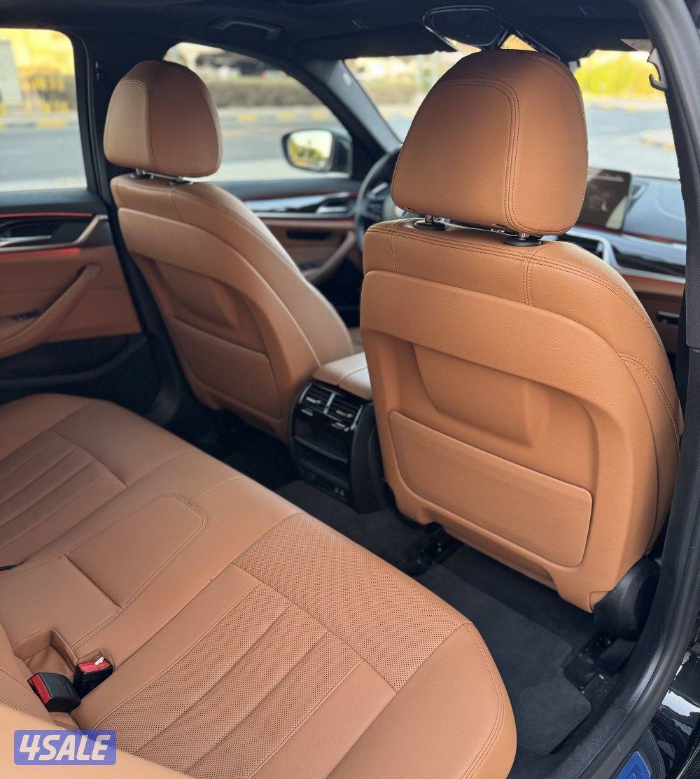 Bmw 520 - model 2022 - 23000 km only11