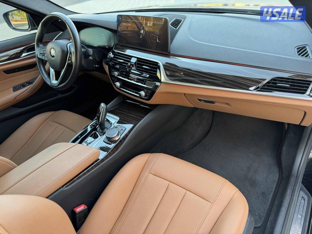 Bmw 520 - model 2022 - 23000 km only12