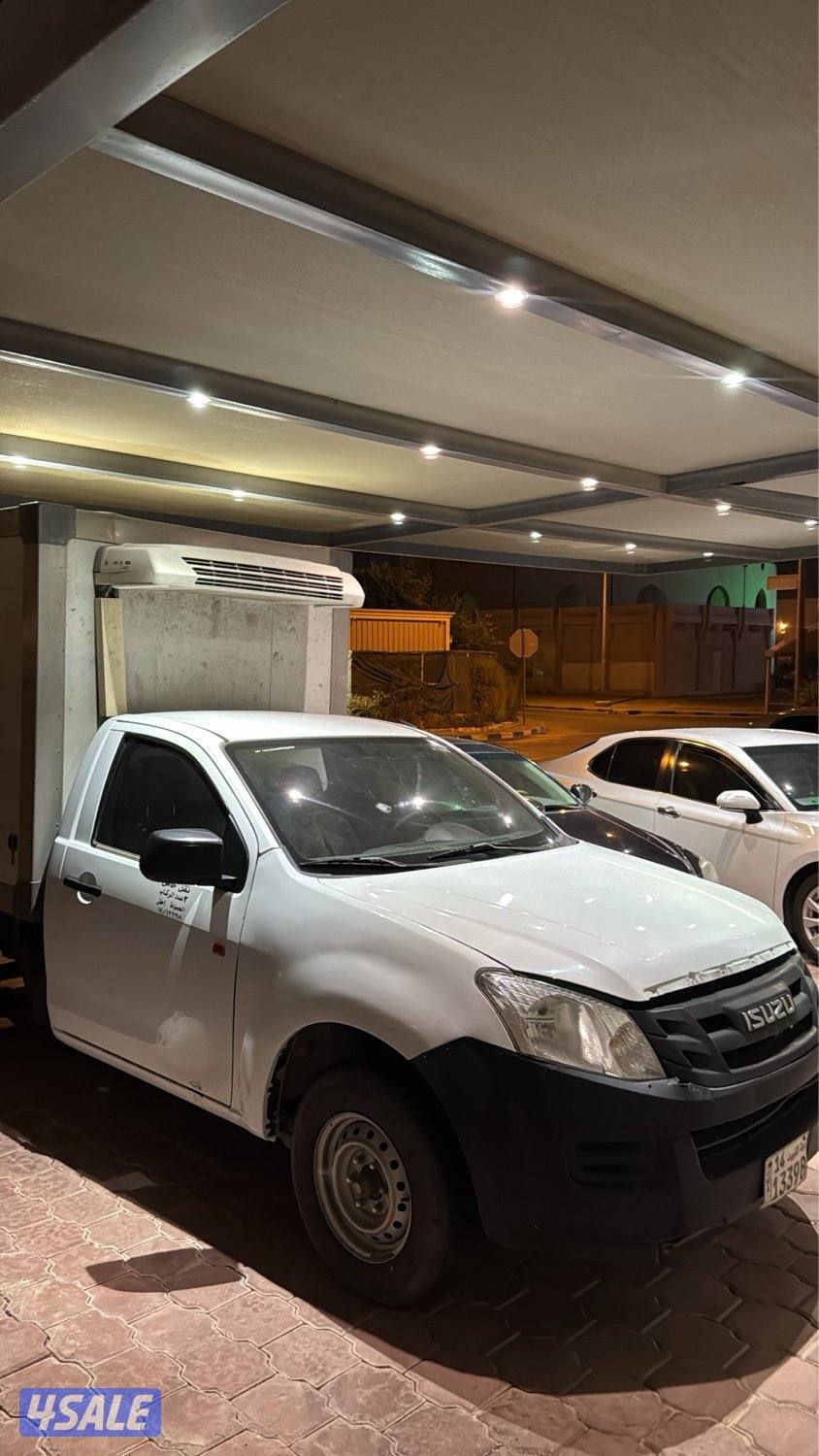 سيزو ثلاجه بحاله ممتازه موديل 2016 مكيفات ممتازه بالكامل تواير جدد3