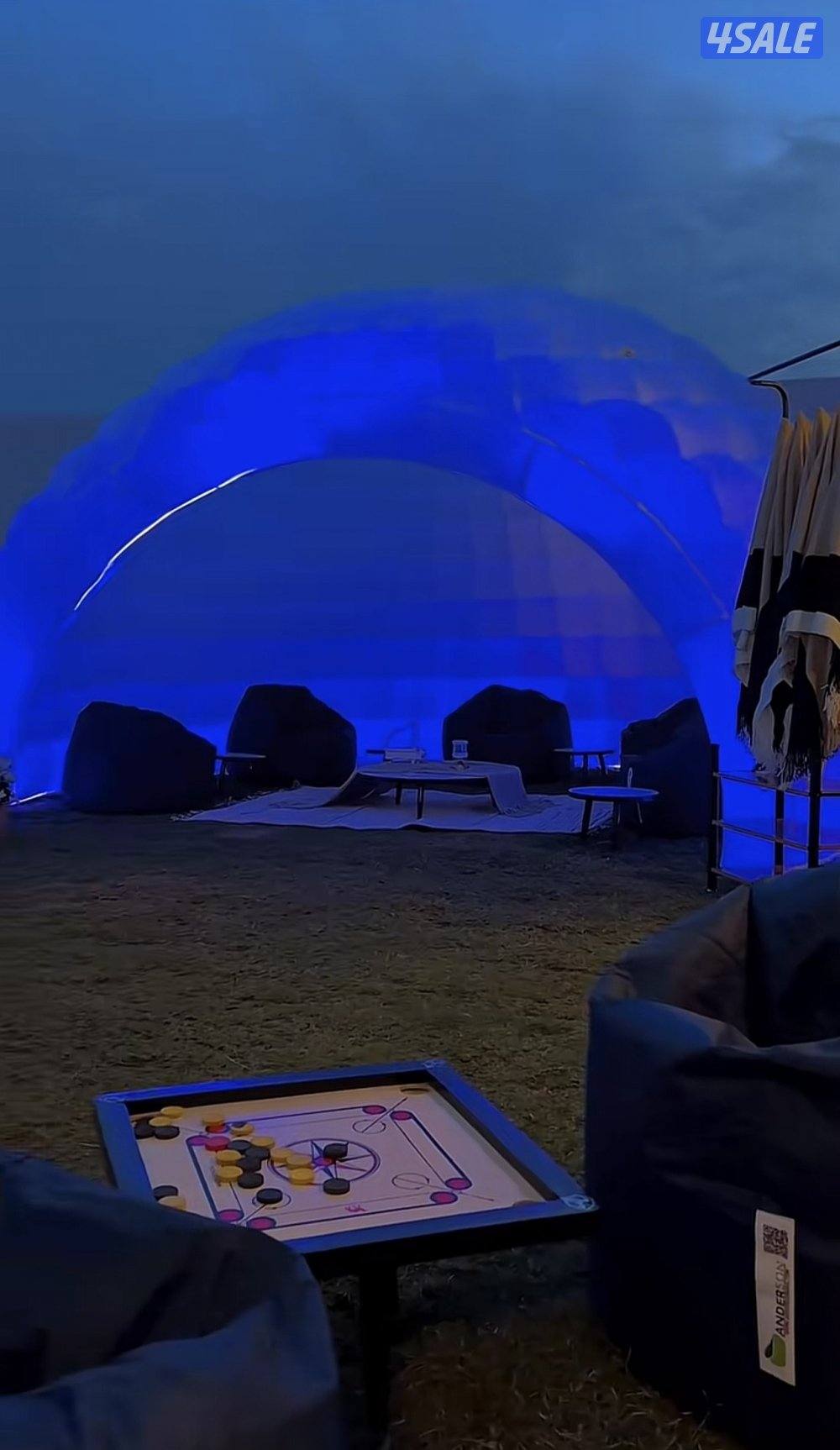 خيمه الغيمه بكامل اغراضها مكينه تفخ + اضاء لدي متعدده الالوان + جنطه1