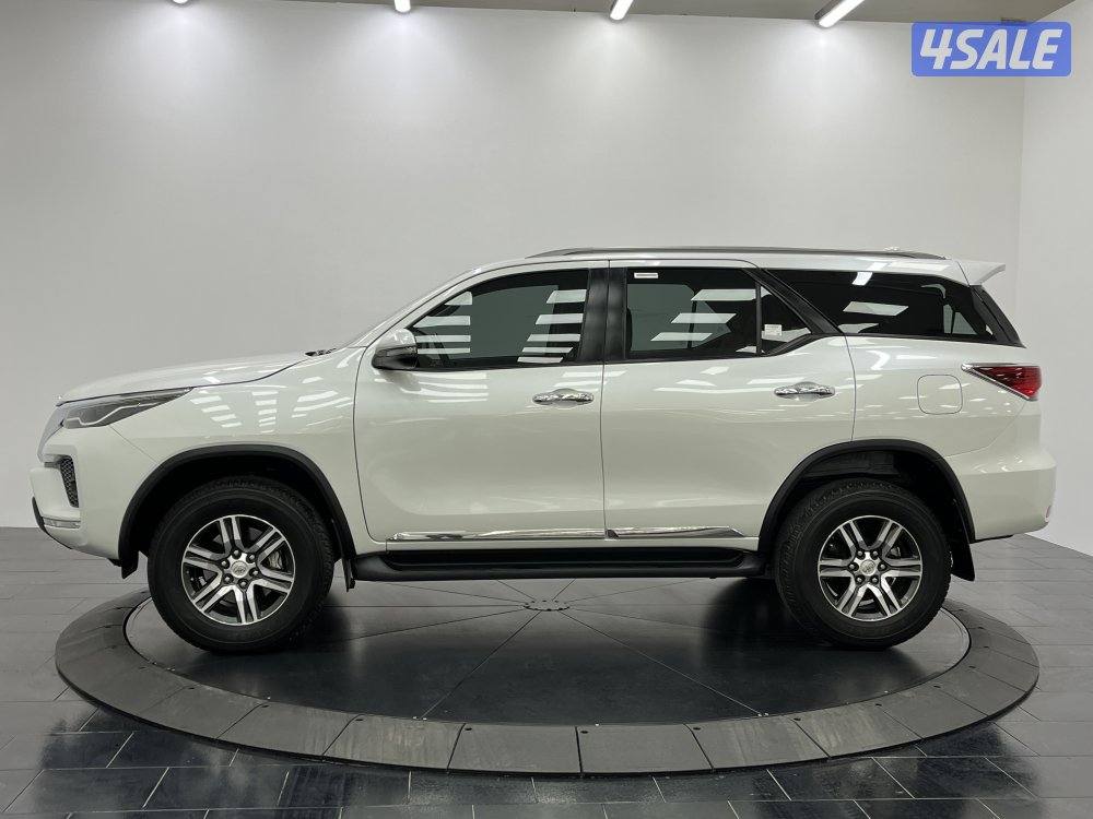 TOYOTA FORTUNER_N 23FT4H_U2