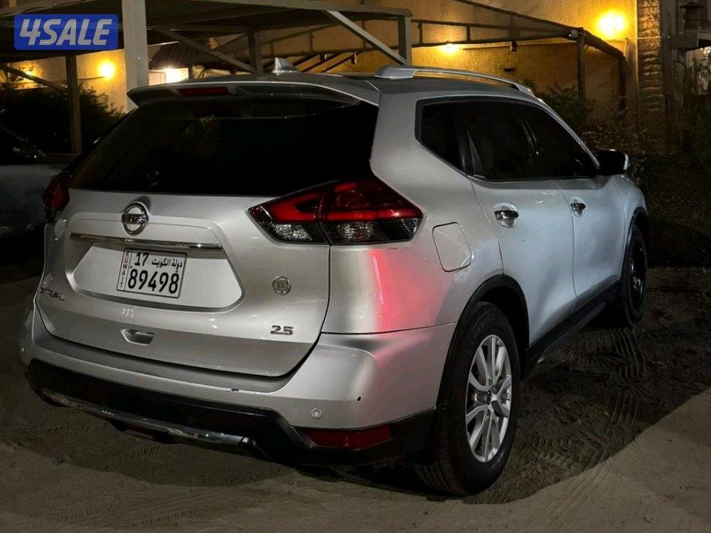 نيسان اكس تريل ٢٠١٩ 4WD ماشي ٩٢ ألف شرط الفحص5