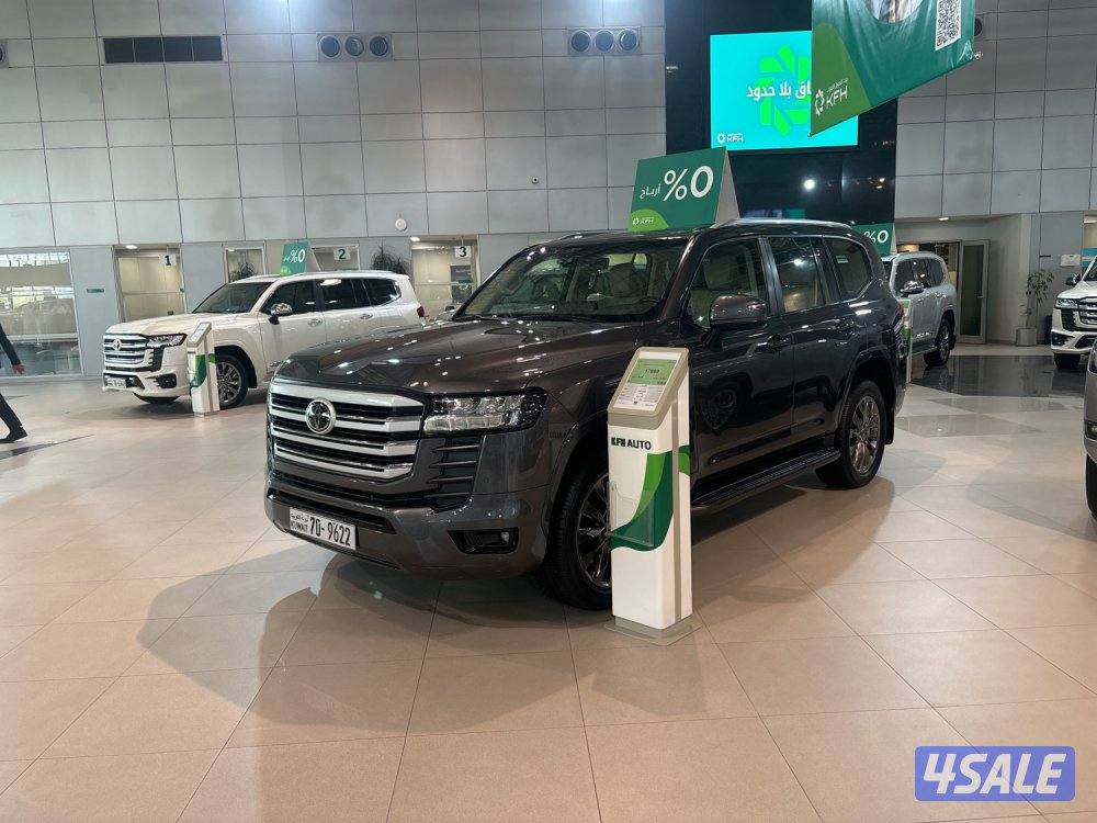 للبيع لاندكروس Gxr Aero0