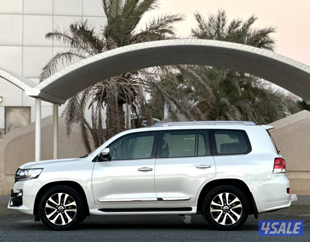 معرض القمة🚩1