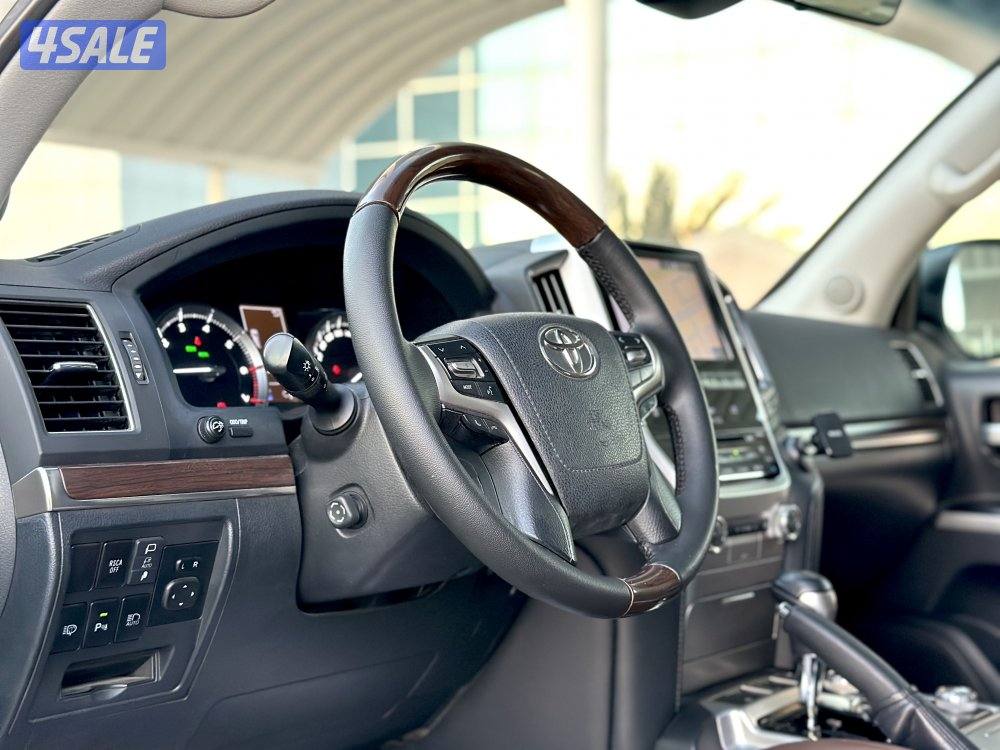 معرض القمة🚩7