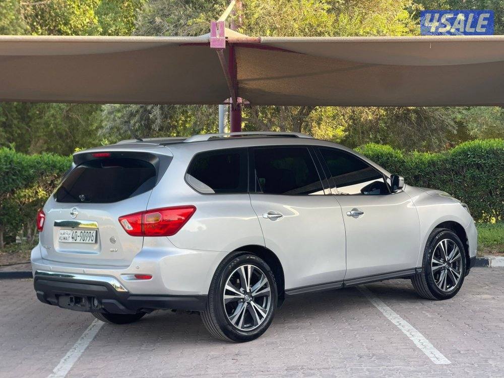 باثفاندر - موديل / 2018 - البابطين - كامل المواصفات - عداد / 82 الف كم3