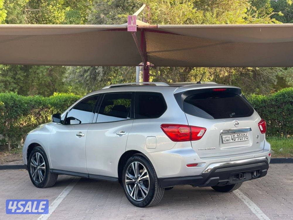 باثفاندر - موديل / 2018 - البابطين - كامل المواصفات - عداد / 82 الف كم2