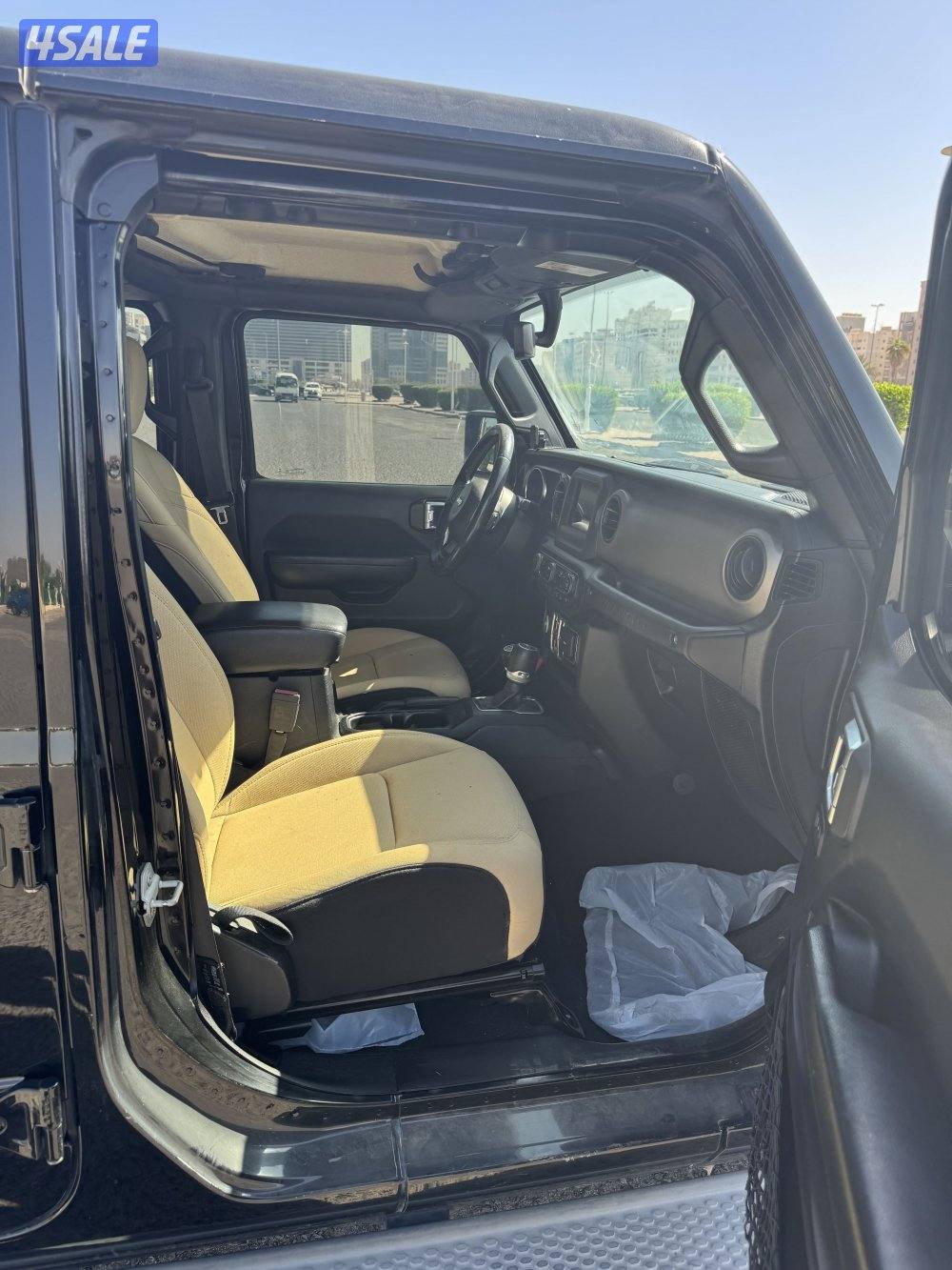 رانغلر سبورت سياره بحاله ممتازه راس شاصي امامي تامين ذهبي شامل سنه0