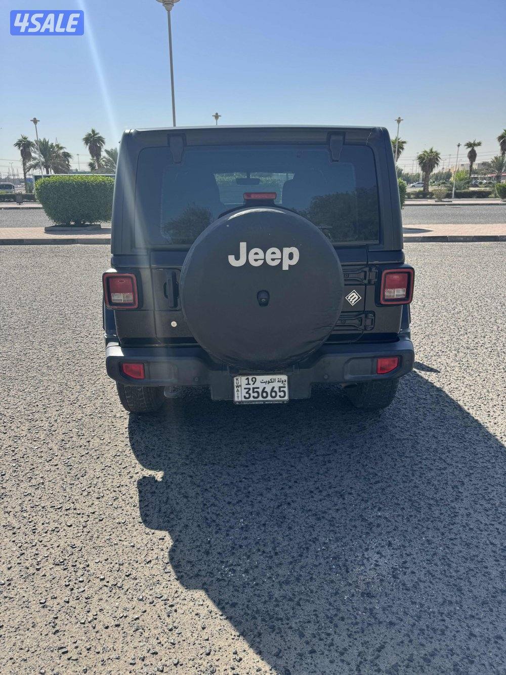 رانغلر سبورت سياره بحاله ممتازه راس شاصي امامي تامين ذهبي شامل سنه2