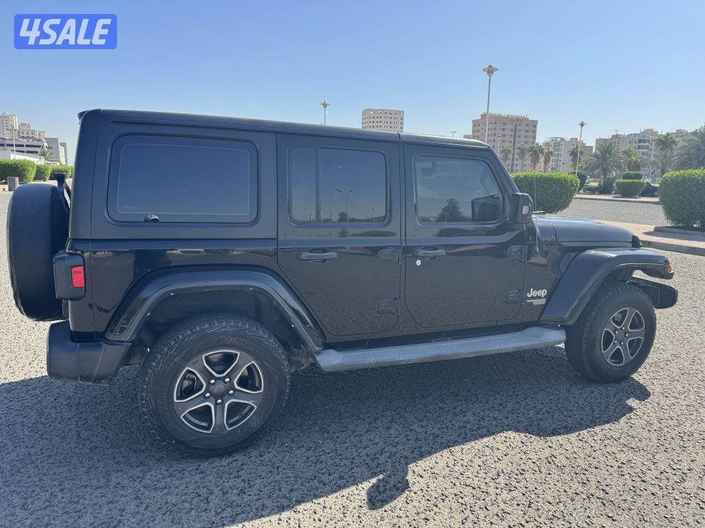 رانغلر سبورت سياره بحاله ممتازه راس شاصي امامي تامين ذهبي شامل سنه4