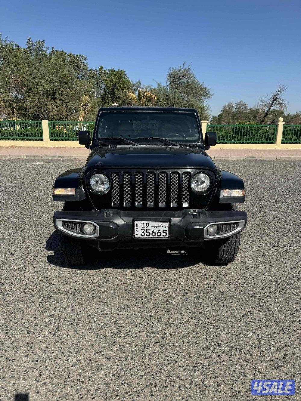 رانغلر سبورت سياره بحاله ممتازه راس شاصي امامي تامين ذهبي شامل سنه6