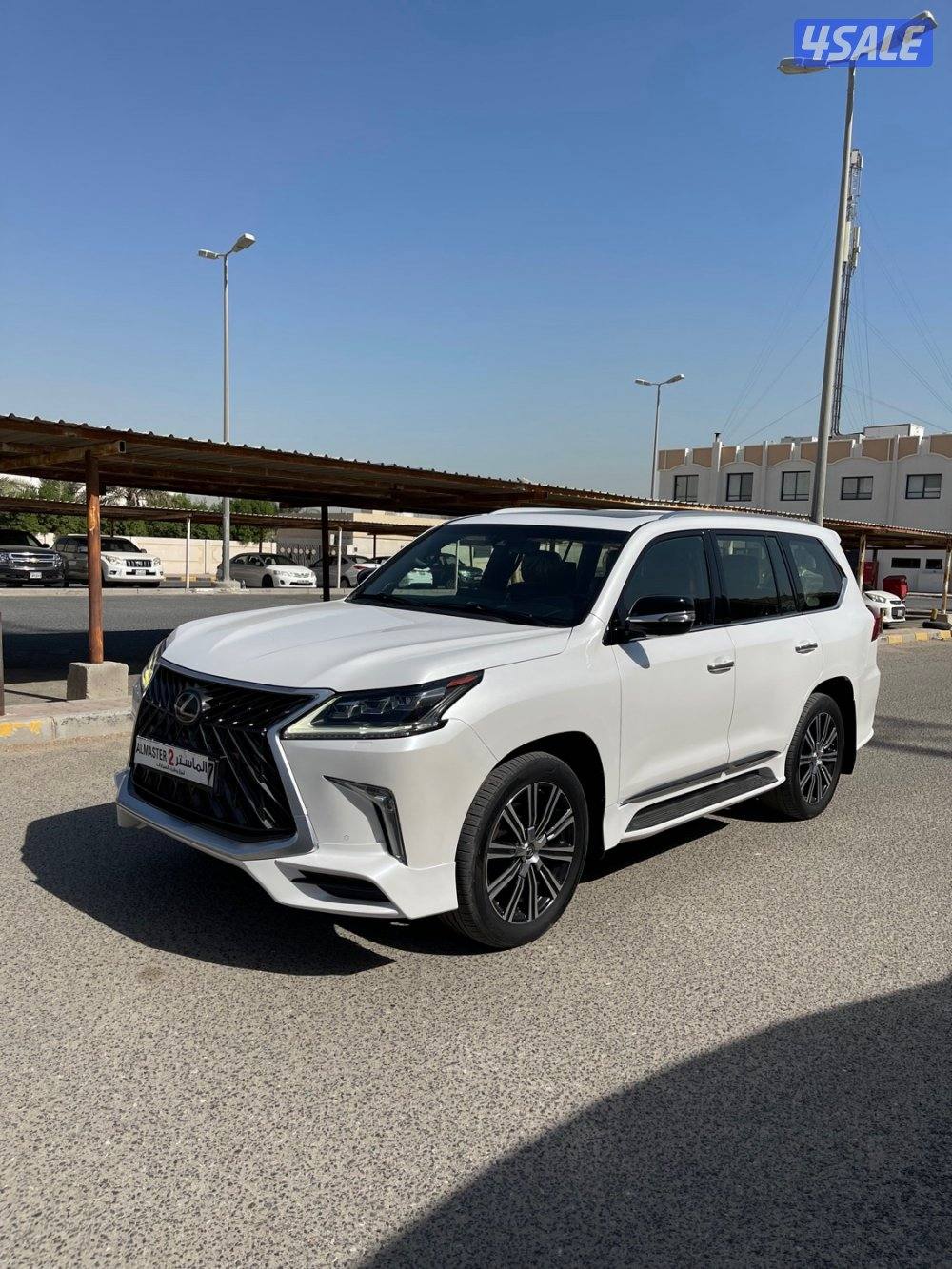 لكزس lx570 وارد الخليج له ملف بساير صبغ الوكاله شرط الفحص بل كامل0