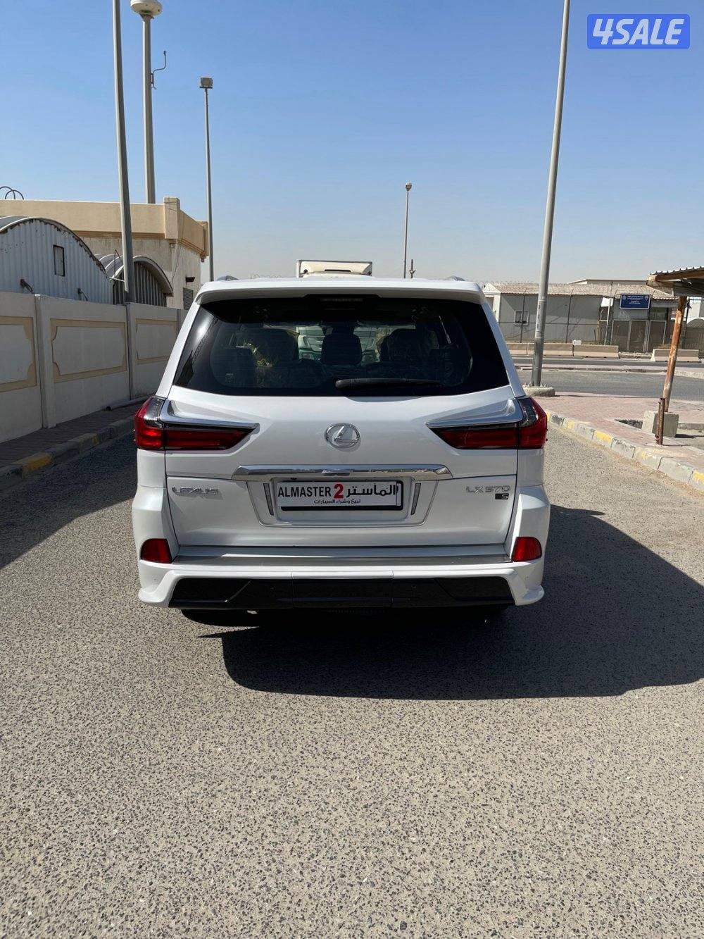 لكزس lx570 وارد الخليج له ملف بساير صبغ الوكاله شرط الفحص بل كامل4