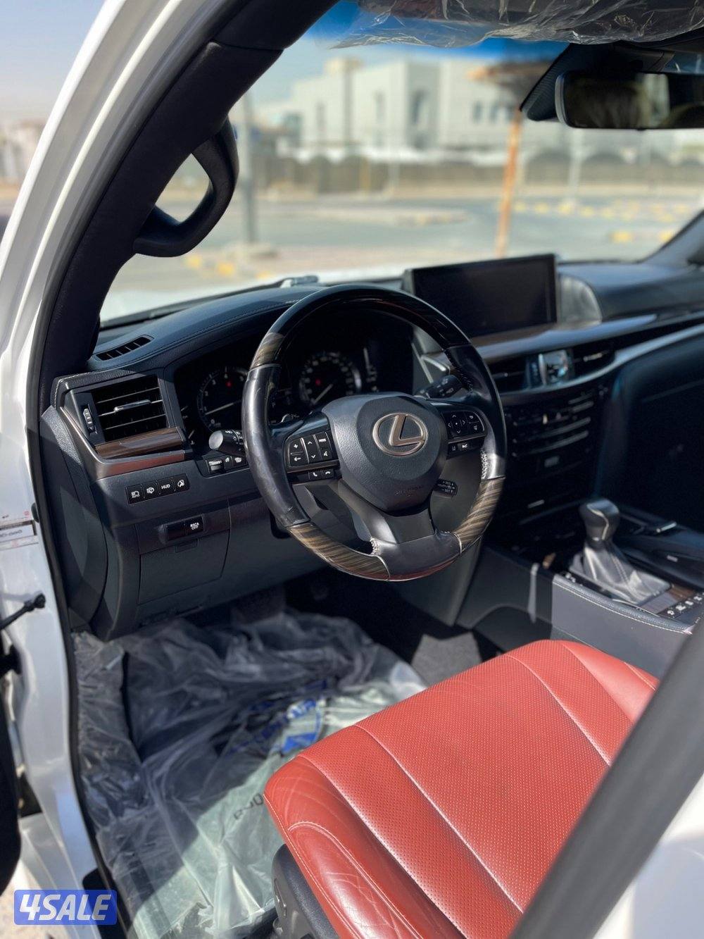 لكزس lx570 وارد الخليج له ملف بساير صبغ الوكاله شرط الفحص بل كامل8