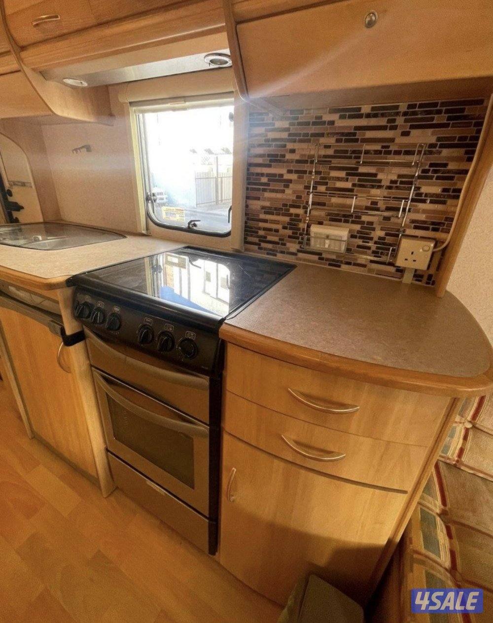 للبيع كرفان اوربي نظيف5