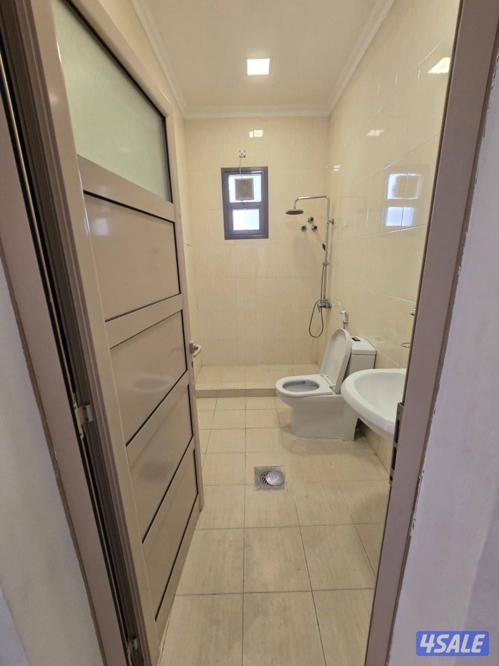 للإيجار شقة في شمال غرب صليبيخات ق ١2