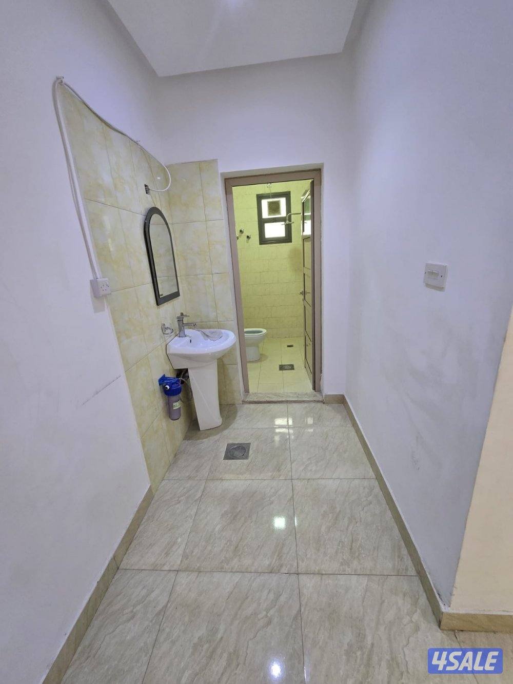 للإيجار شقة في شمال غرب صليبيخات ق ١6