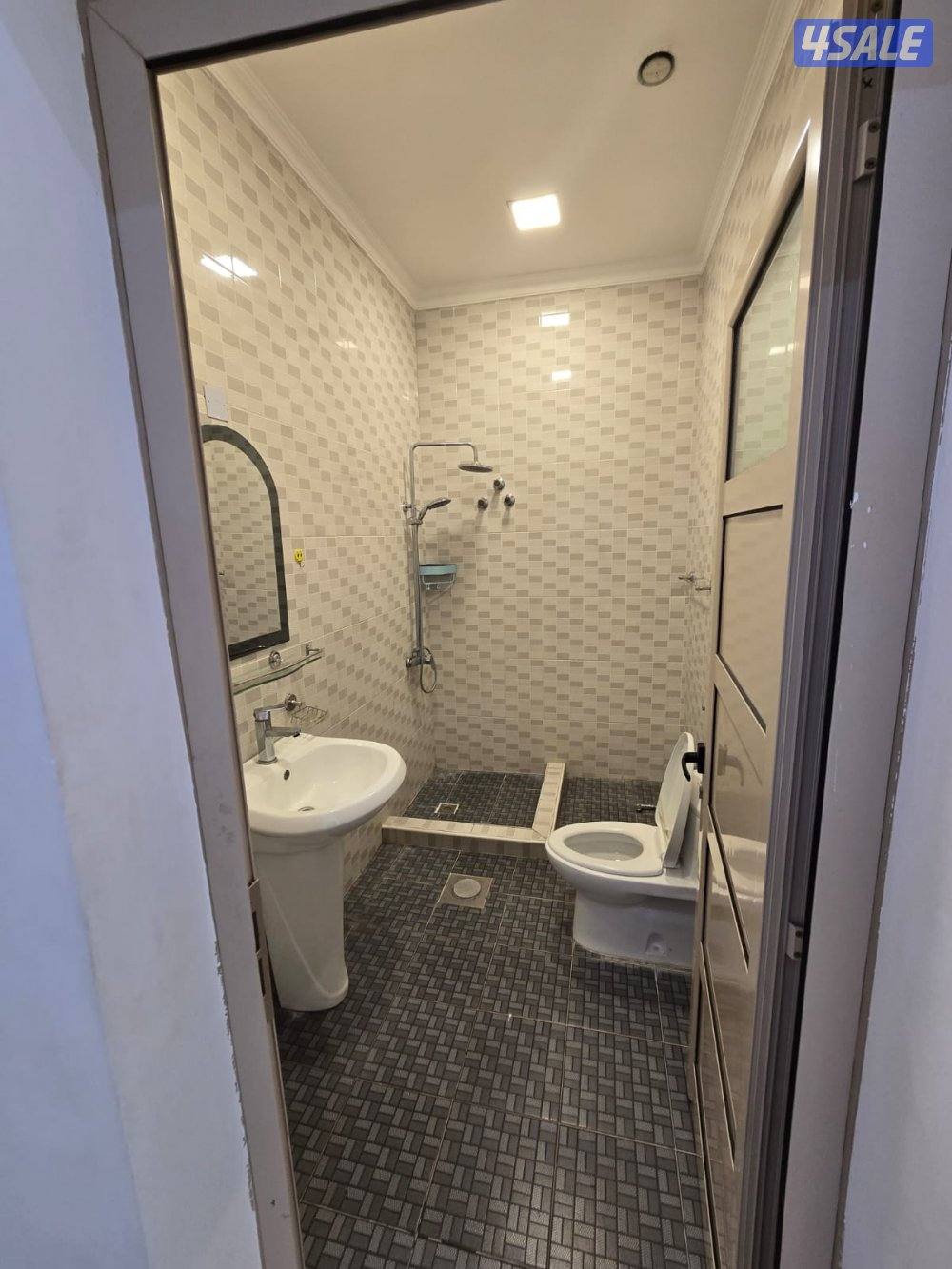 للإيجار شقة في شمال غرب صليبيخات ق ١8