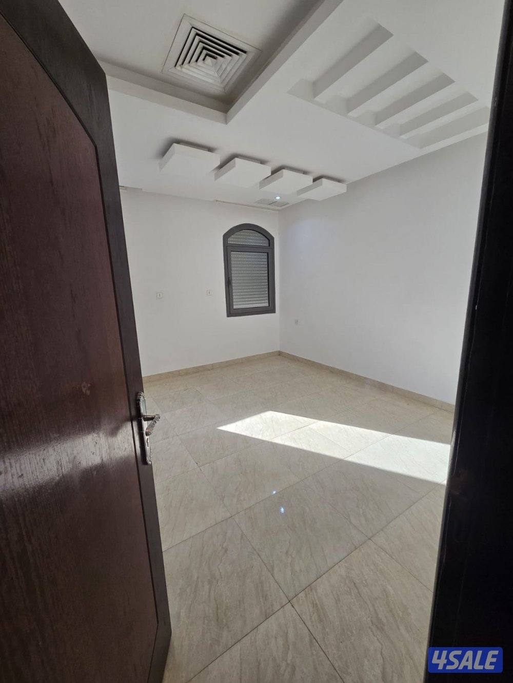 للإيجار شقة في شمال غرب صليبيخات ق ١9