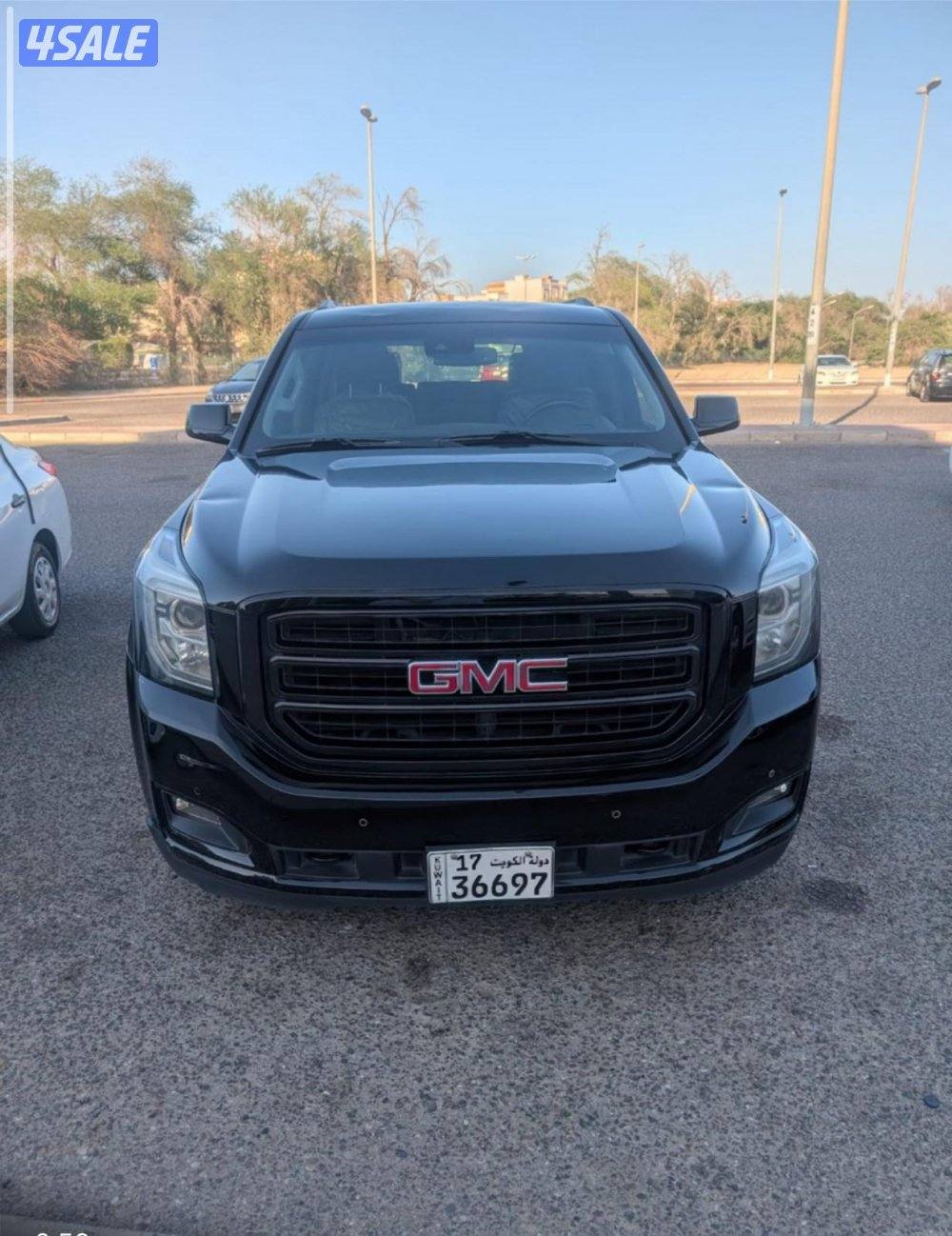 يوكن وارد بهبهاني موديل 2019 لون أسود فئة sle شاشه وكاميرا خلفية0