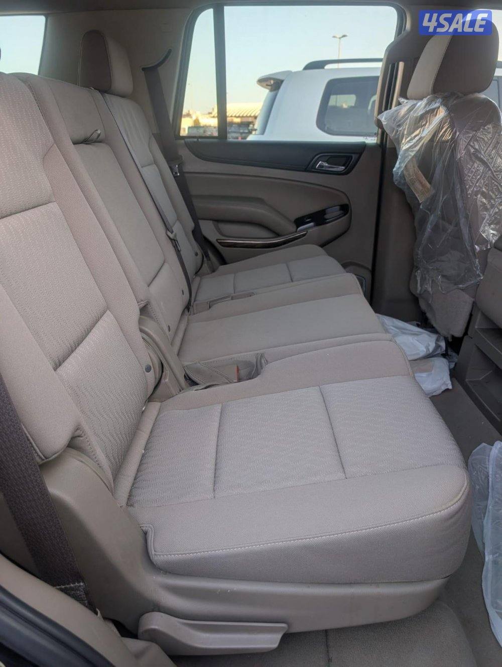 يوكن وارد بهبهاني موديل 2019 لون أسود فئة sle شاشه وكاميرا خلفية4