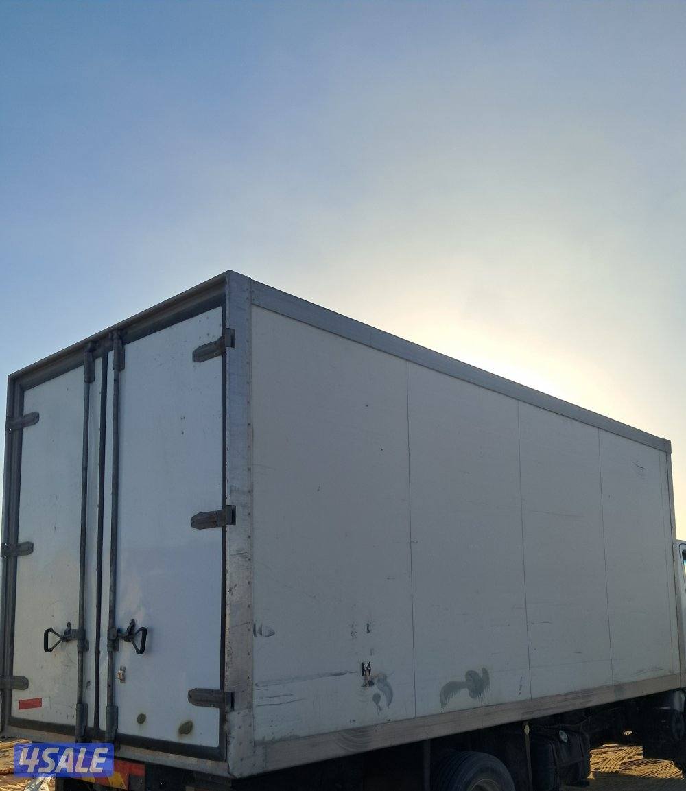 للبيع ثلاجه مكيف فورد مقاس 5 متر عرض 220 ارتفاع 2201