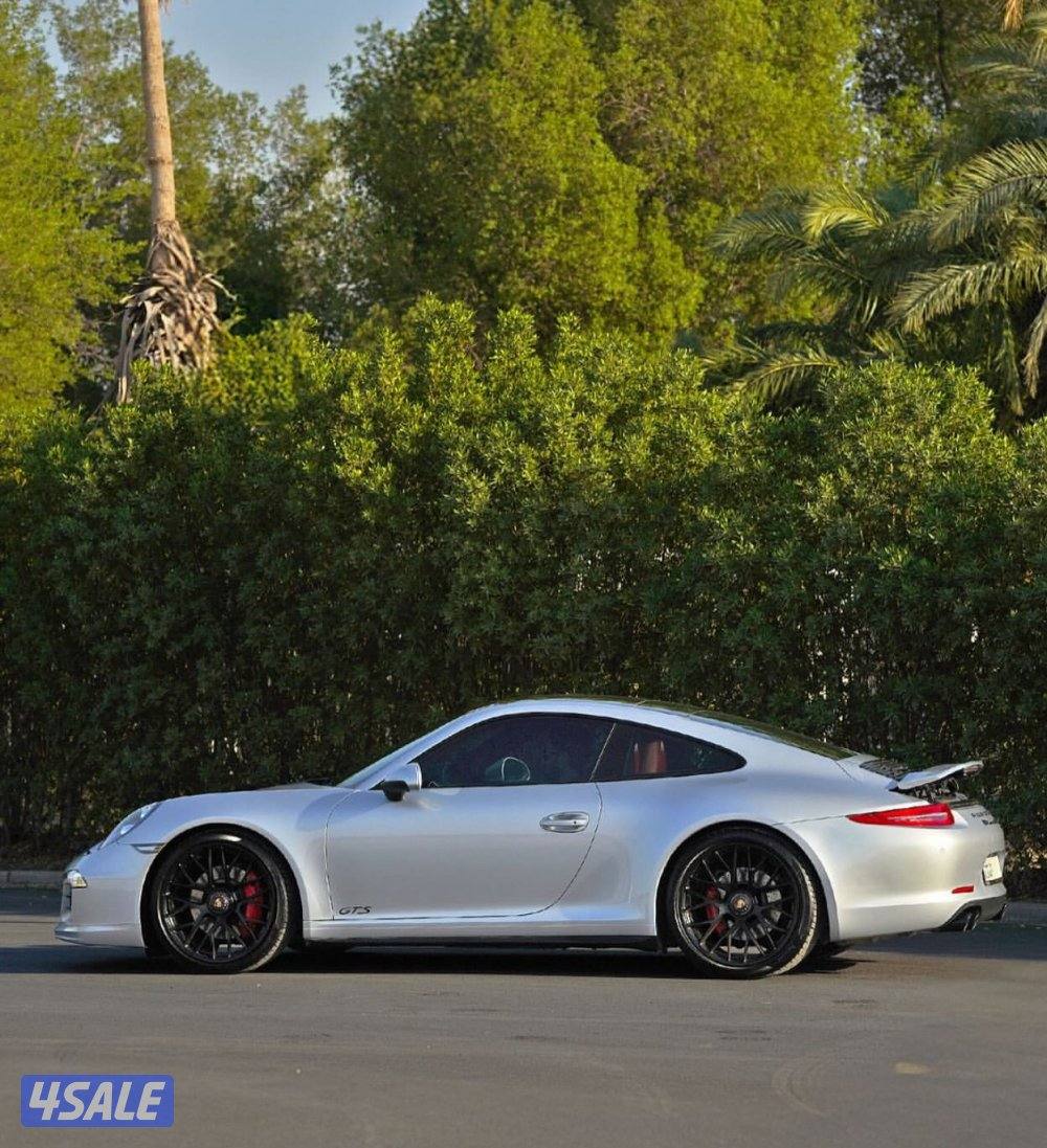 للبيع بورشة 911 GTS موديل 2015 بهبهاني عداد 53 الف كم صبغ الوكالة1