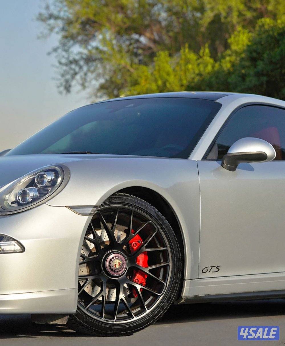 للبيع بورشة 911 GTS موديل 2015 بهبهاني عداد 53 الف كم صبغ الوكالة6