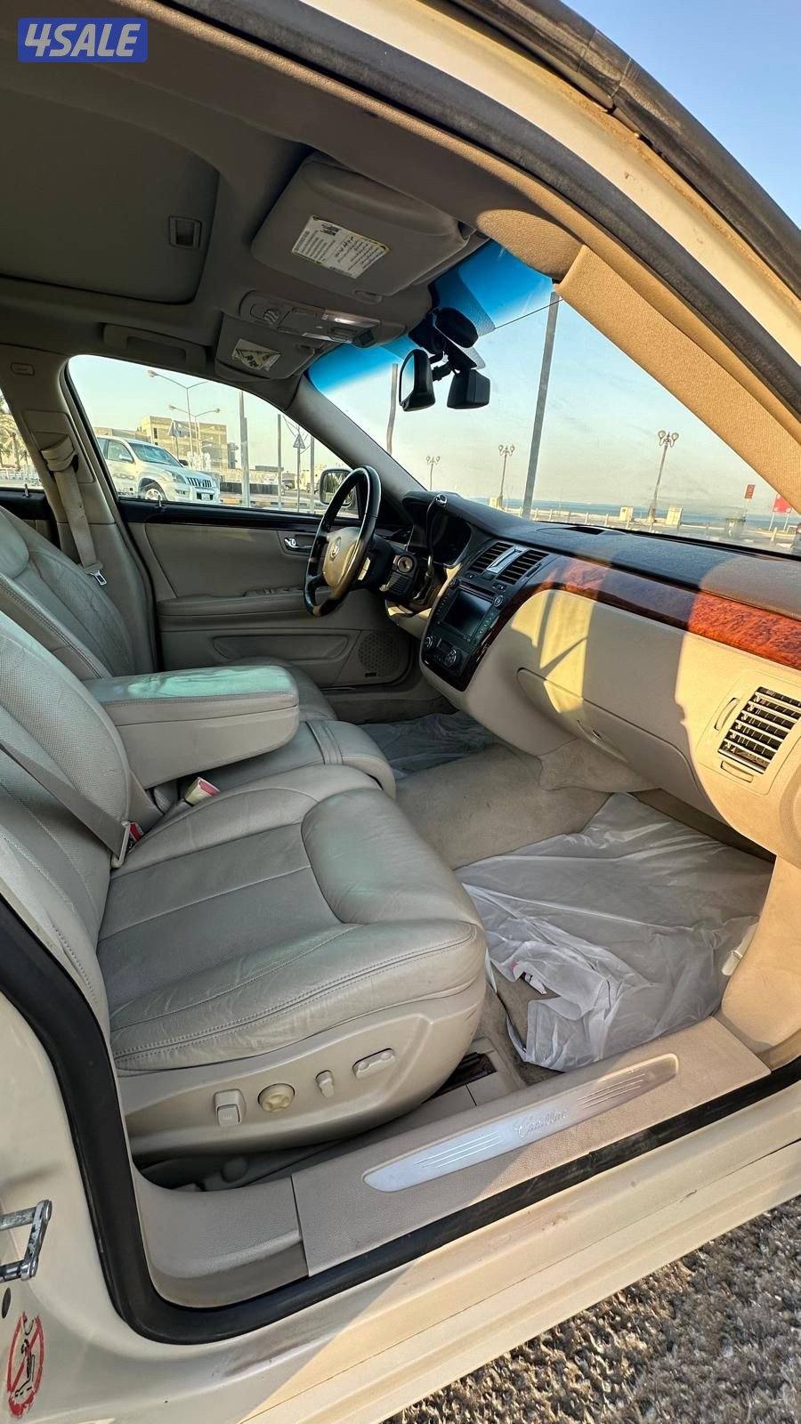 كاديلاك DTS 2010 صبغ الوكالة بالكامل5