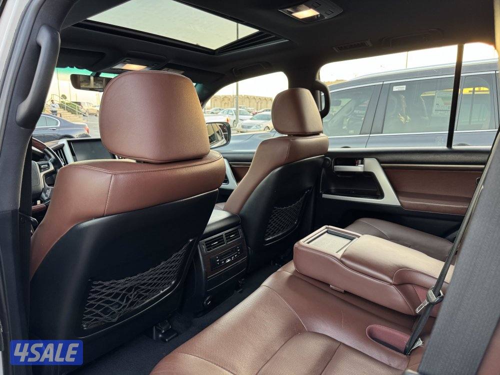 🏴لاندكروزVXR فل 2018 صبغ وكاله فحص شامل🏴8