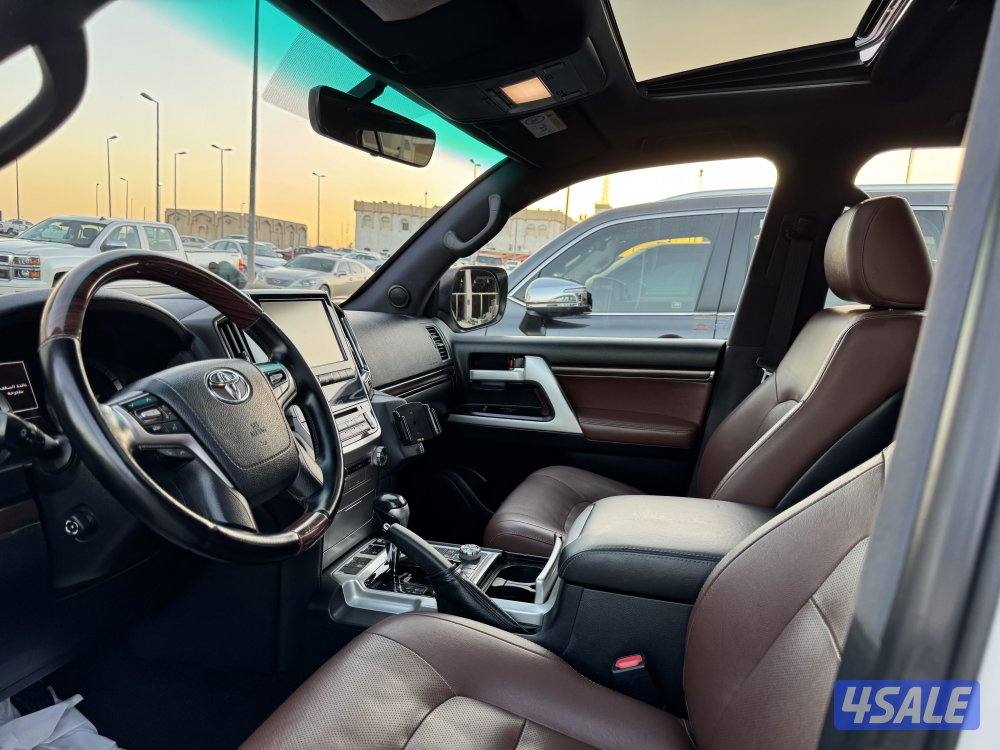 🏴لاندكروزVXR فل 2018 صبغ وكاله فحص شامل🏴10