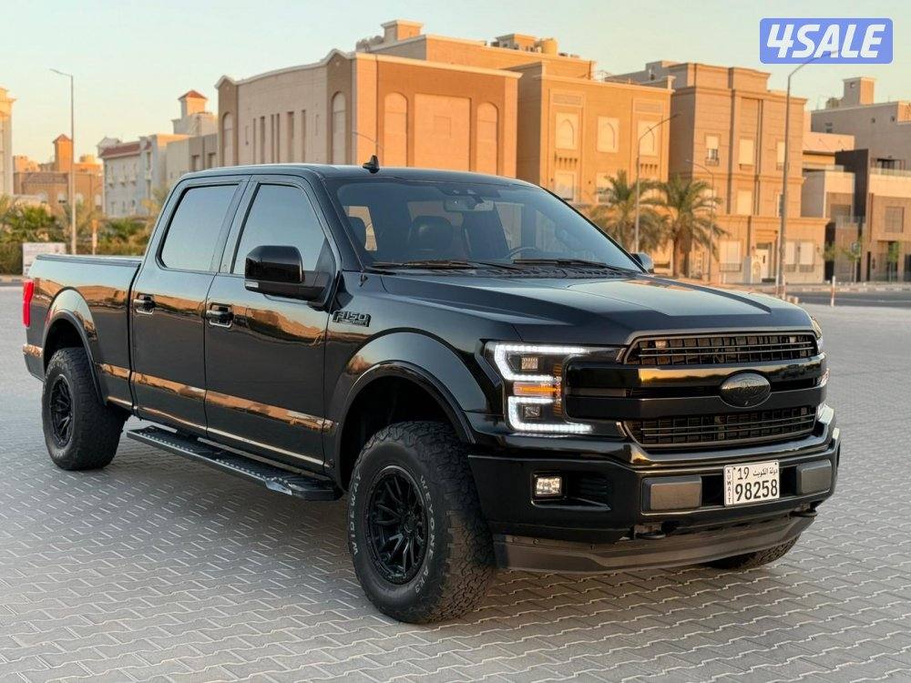 وانيت فورد لاريت 20184