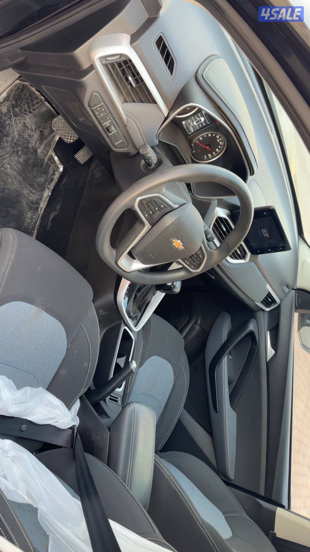 للبيع جيب كابتيفيا شبة الجديده0