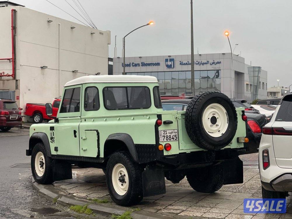 _ موديل 1996 _ Land Rover Defender 110 Pick Up5