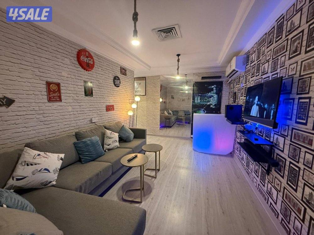 يوجدلدينا شقق كويتين فقط فاضي وخلو غرفه صاله حمام مطبخ باركن أستلام فو0