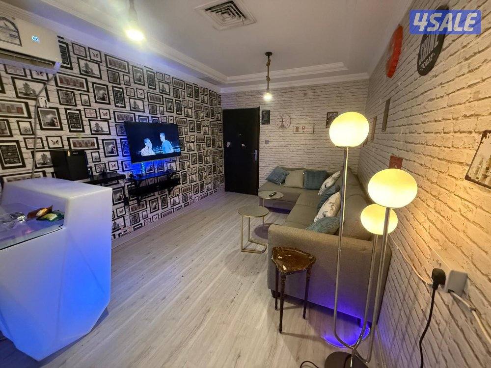 يوجدلدينا شقق كويتين فقط فاضي وخلو غرفه صاله حمام مطبخ باركن أستلام فو1