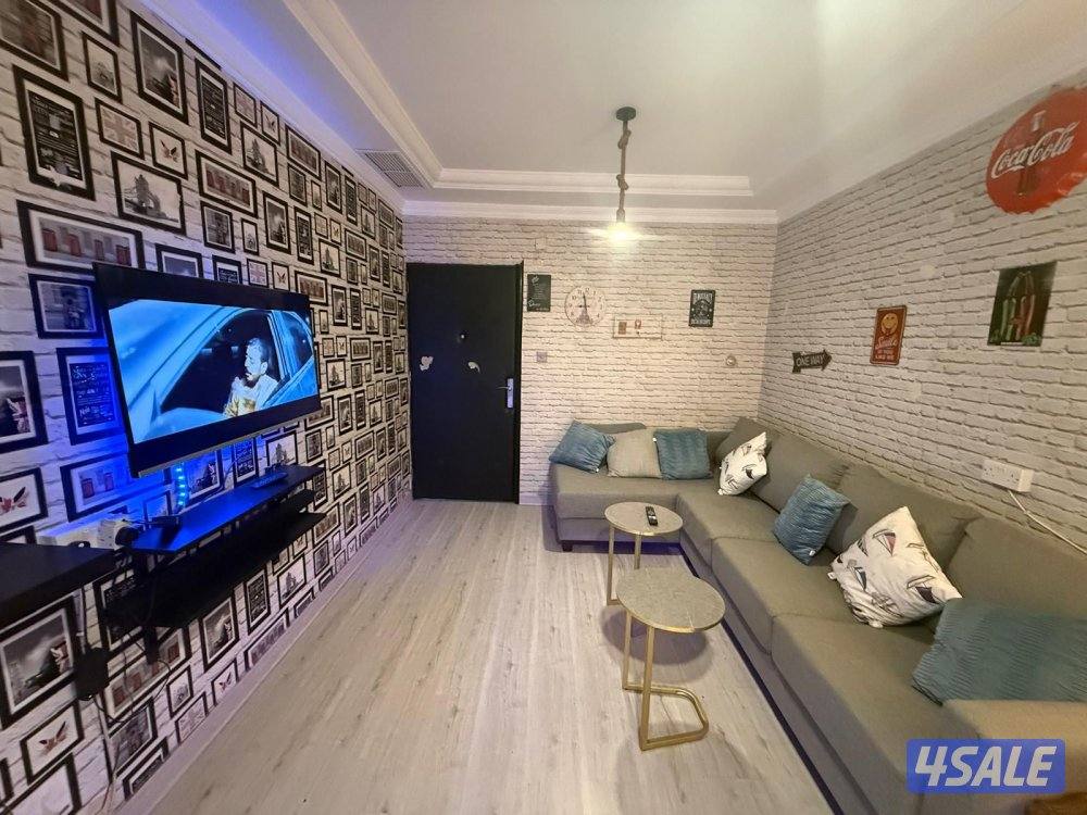 يوجدلدينا شقق كويتين فقط فاضي وخلو غرفه صاله حمام مطبخ باركن أستلام فو2