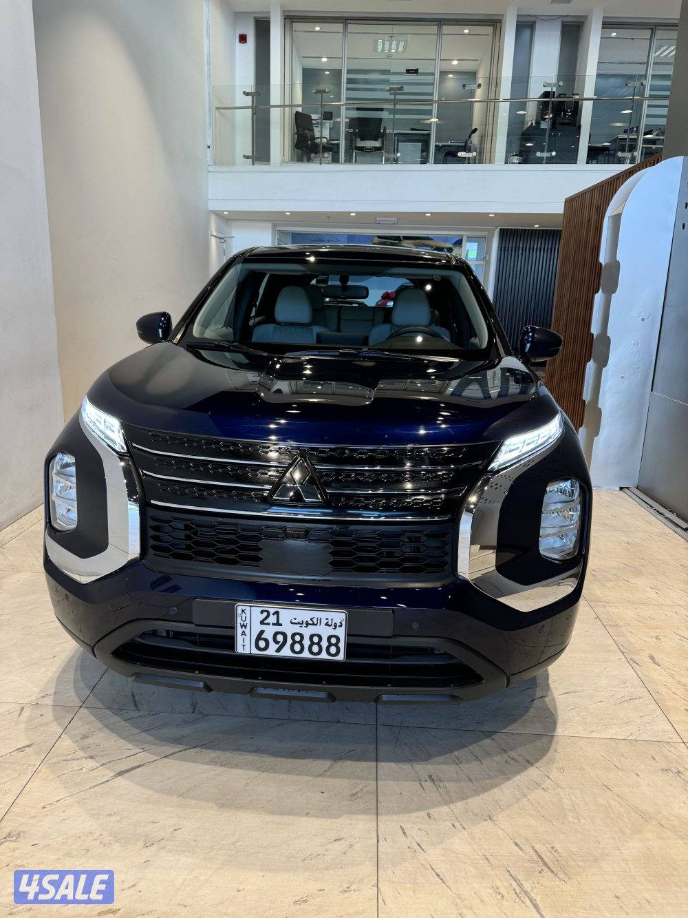 Mitsubishi Outlander1