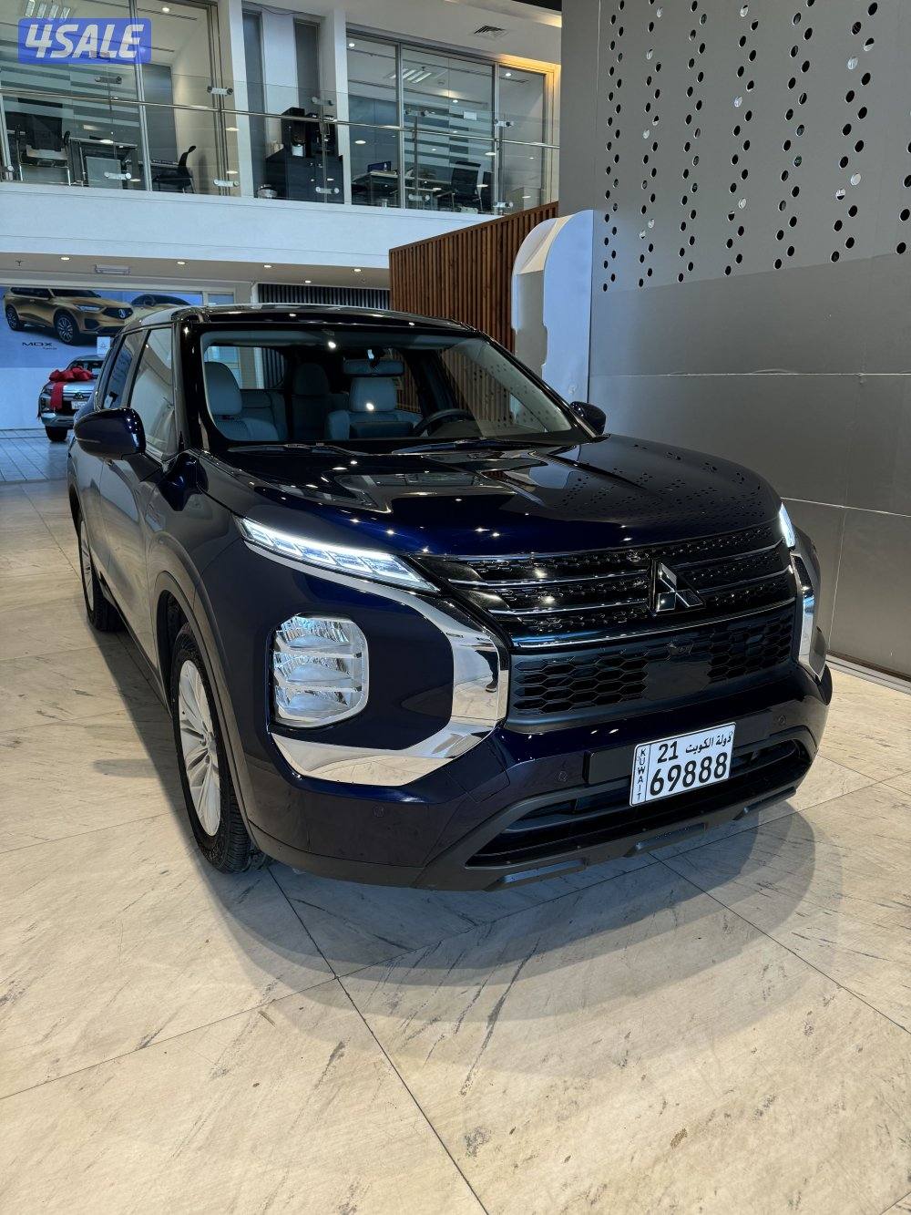 Mitsubishi Outlander2