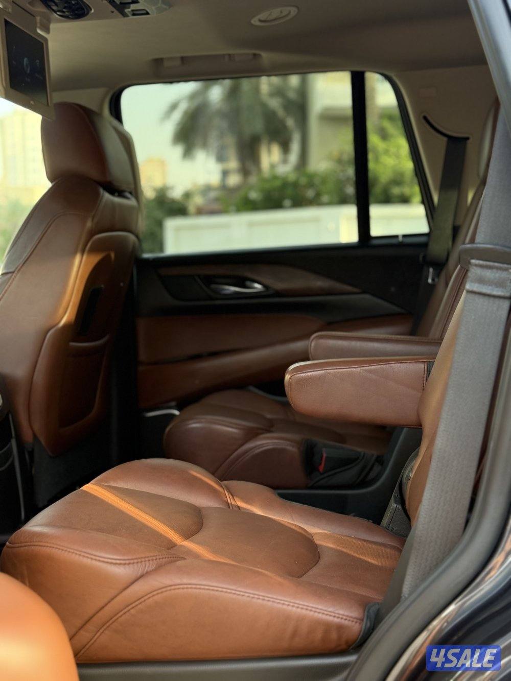 🔺كاديلاك اسكاليد بريميوم 2018 الدرجه الاولي 🔺15